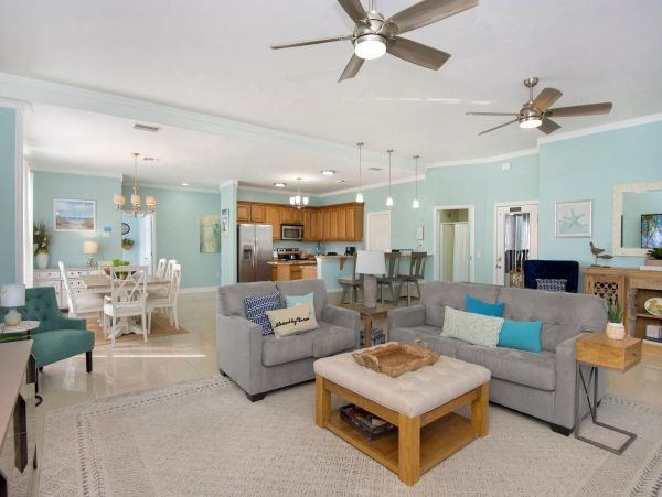 Fort Myers 5 Bedroom Home Heated Pool & Screened Lanai