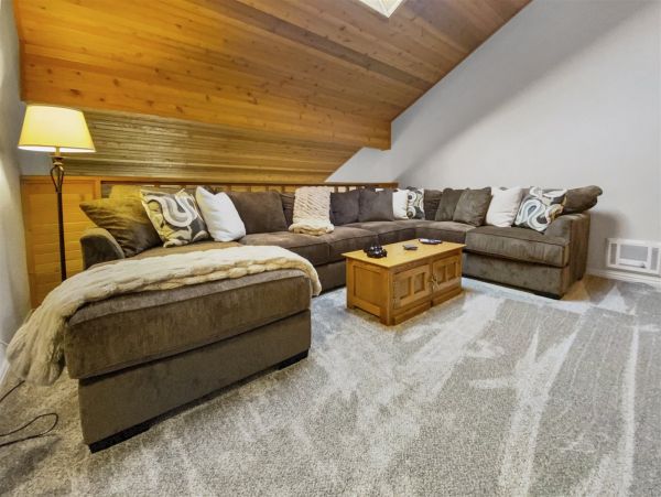 Brighton Home 1006819