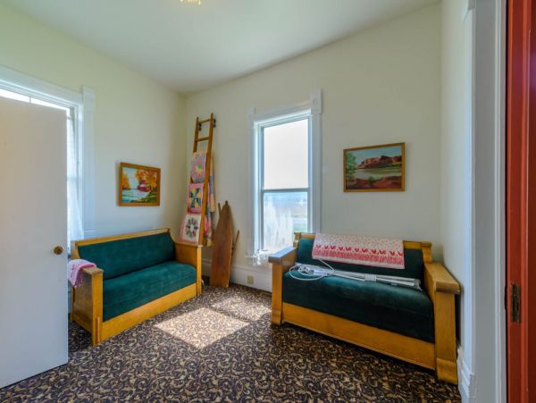 Brighton Home 1006820