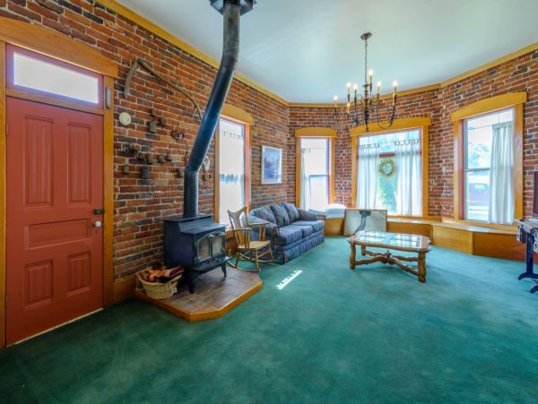 Brighton Home 1006820