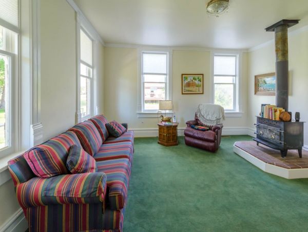 Brighton Home 1006820