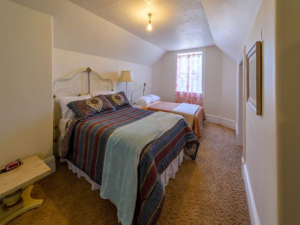 Brighton Home 1006820