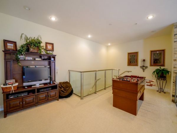 Brighton Home 1006821