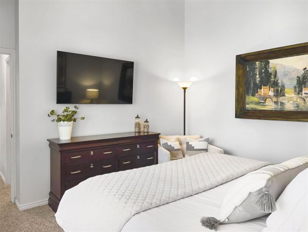 Brighton Home 1006822