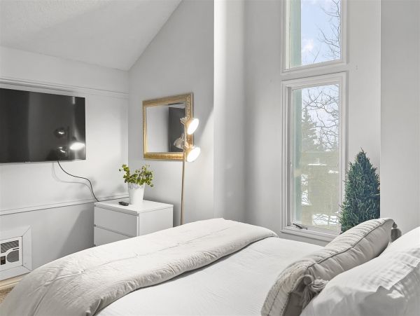 Brighton Home 1006822