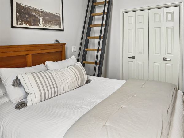 Brighton Home 1006822
