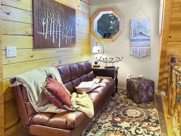 Brighton Home 1006823