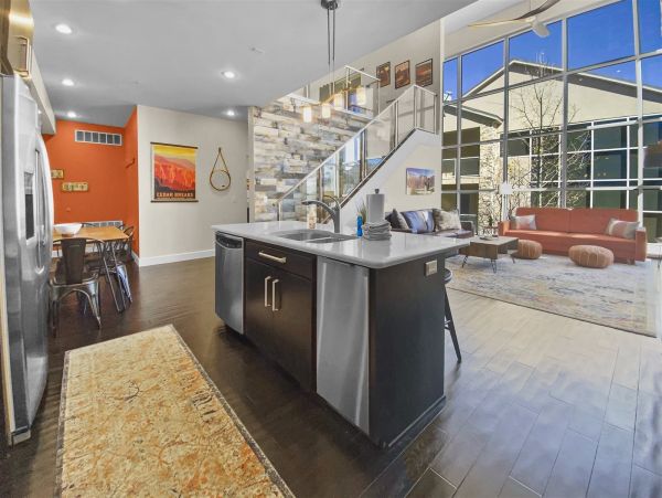 Brighton Home 1006833