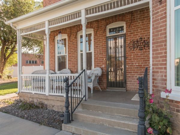 Brighton Home 1006843