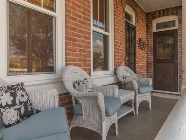 Brighton Home 1006843