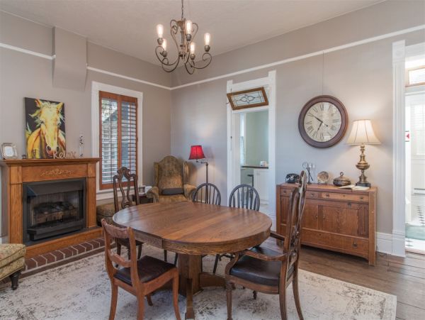 Brighton Home 1006843