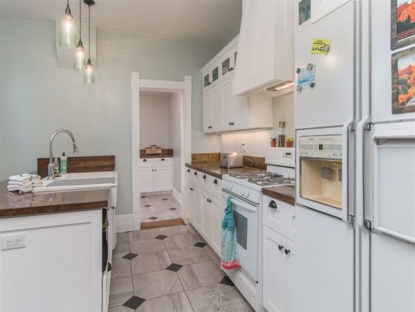 Brighton Home 1006843