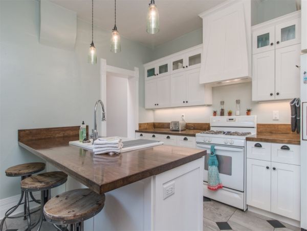 Brighton Home 1006843