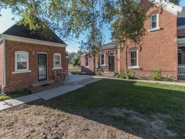 Brighton Home 1006843