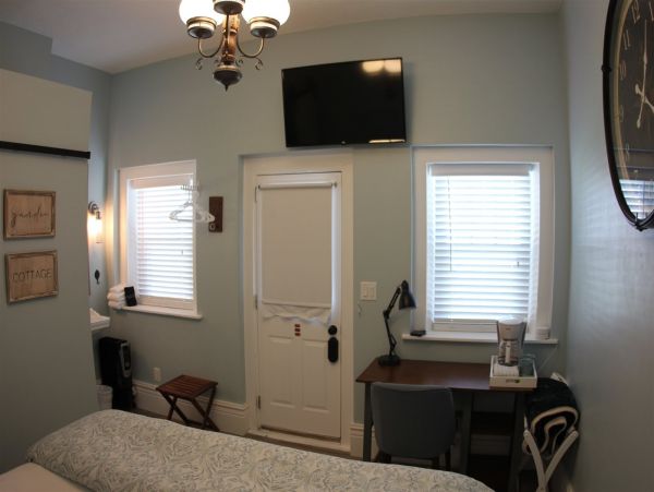 Brighton Home 1006843