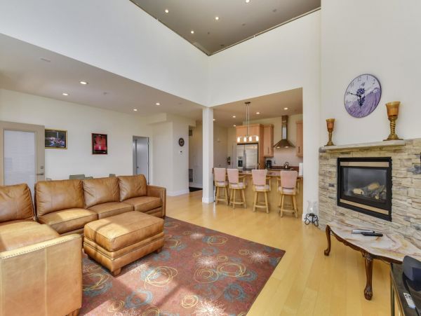 Brighton Home 1006844