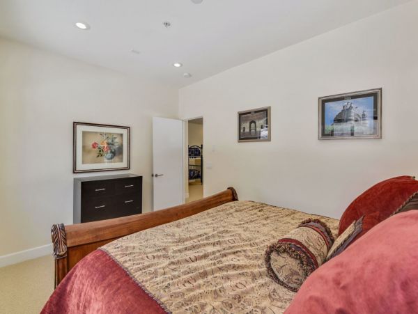 Brighton Home 1006844