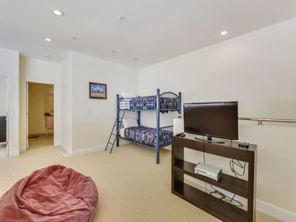 Brighton Home 1006844