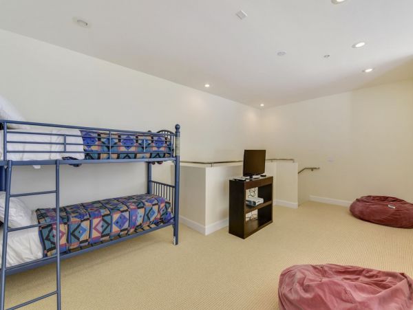 Brighton Home 1006844