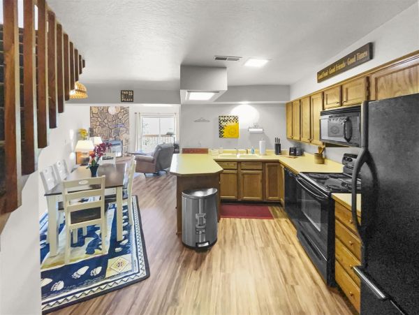 Brighton Home 1006846