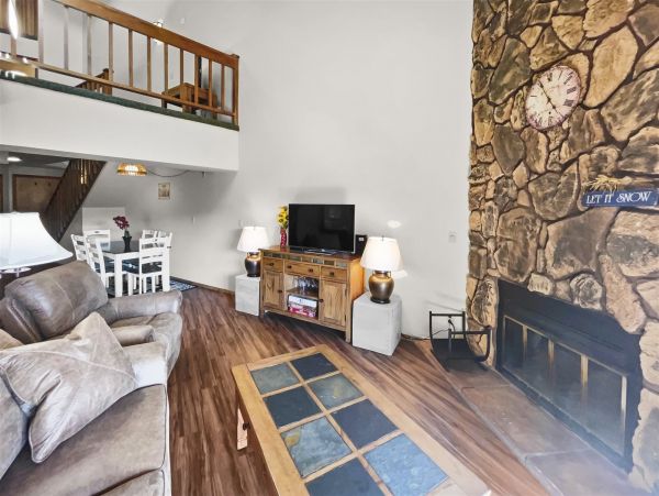 Brighton Home 1006846