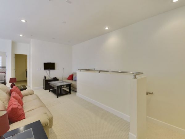 Brighton Home 1006854