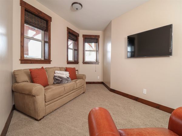 Brighton Home 1006855