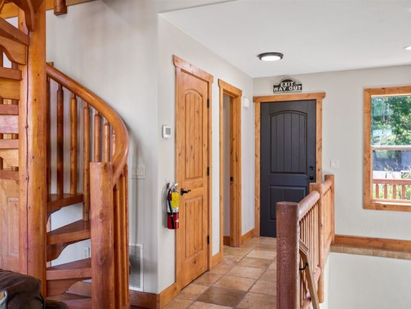 Brighton Home 1006863