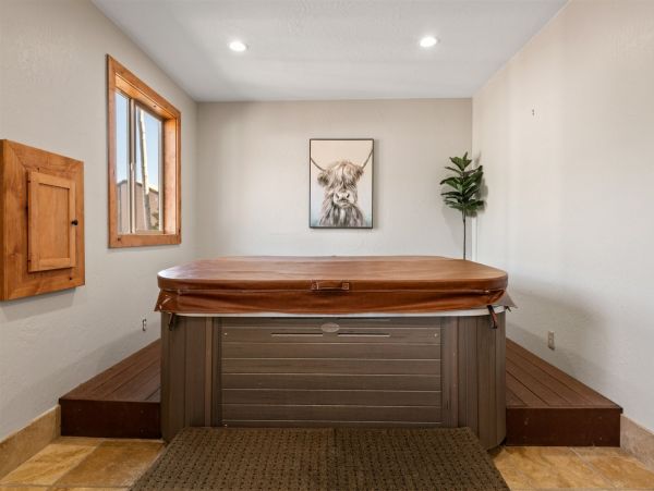 Brighton Home 1006863