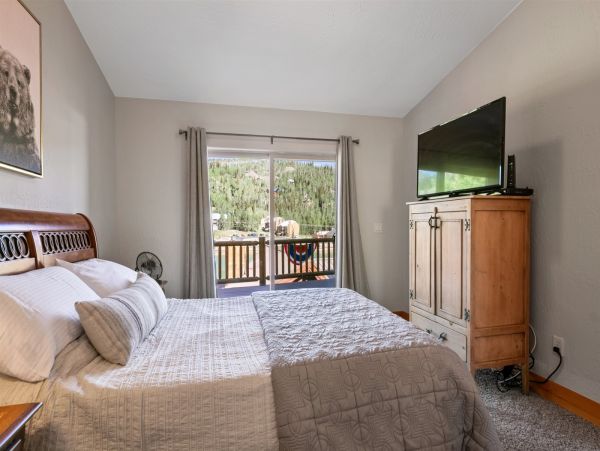 Brighton Home 1006863