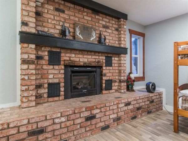 Brighton Home 1006866