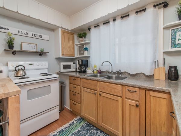 Brighton Home 1006867