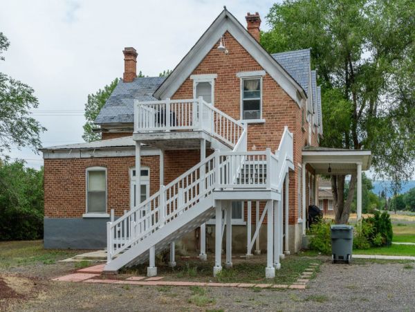 Brighton Home 1006875