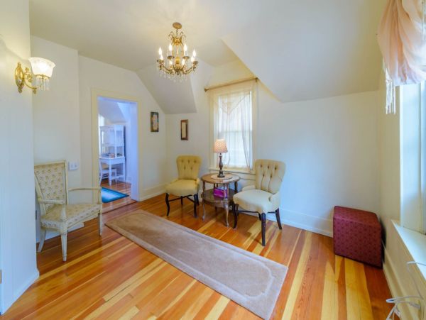 Brighton Home 1006875
