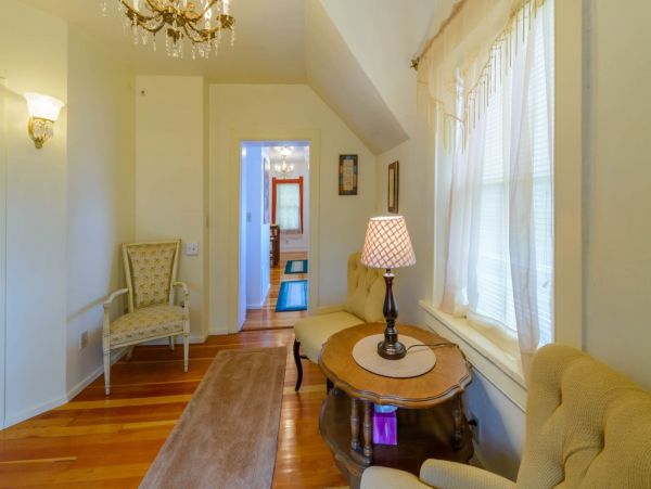 Brighton Home 1006875
