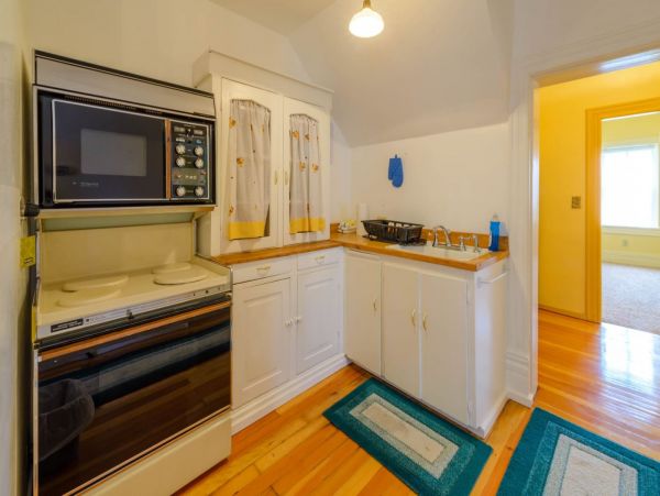 Brighton Home 1006875
