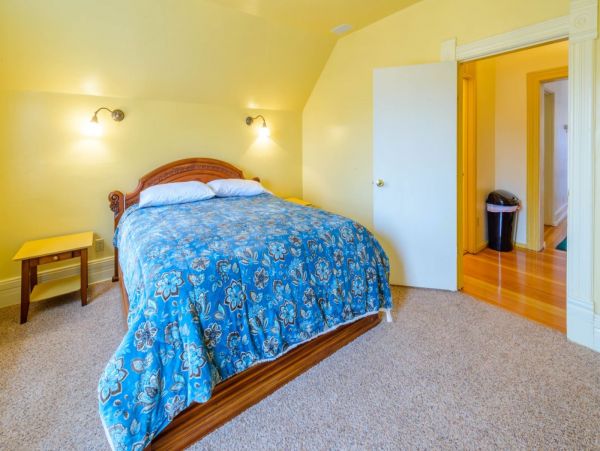 Brighton Home 1006875