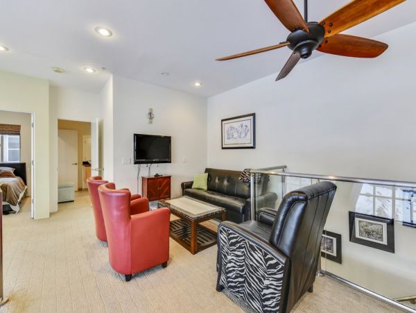 Brighton Home 1006878
