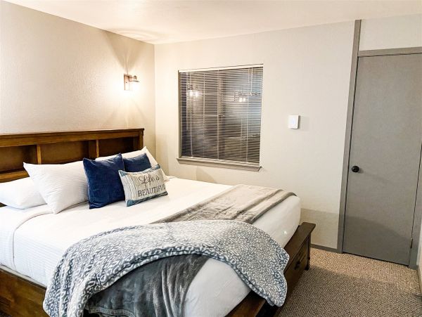 Brighton Home 1006885
