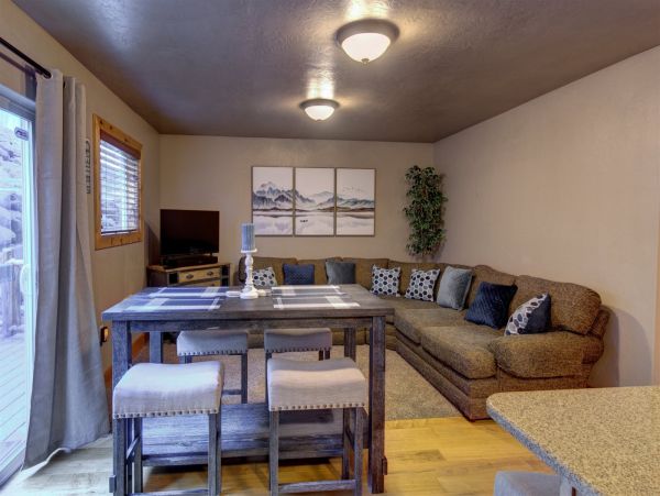 Brighton Home 1006887