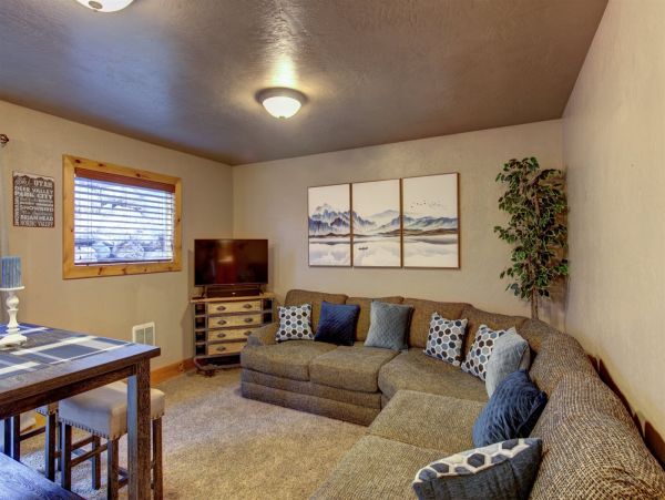 Brighton Home 1006887