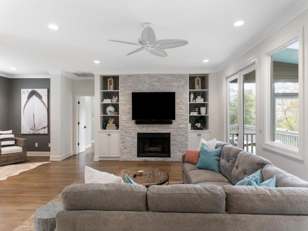 Perfect Carolina Getaway with 6 Bedrooms and Lagoon Views