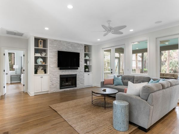 Perfect Carolina Getaway with 6 Bedrooms and Lagoon Views