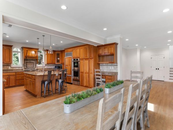 Perfect Carolina Getaway with 6 Bedrooms and Lagoon Views