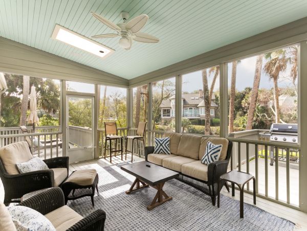 Perfect Carolina Getaway with 6 Bedrooms and Lagoon Views