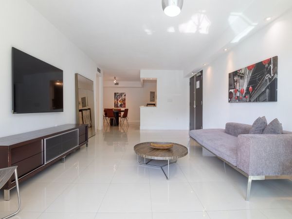 Miami Beach Home 1007023