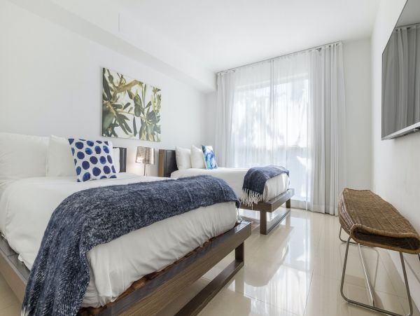 Miami Beach Home 1007023