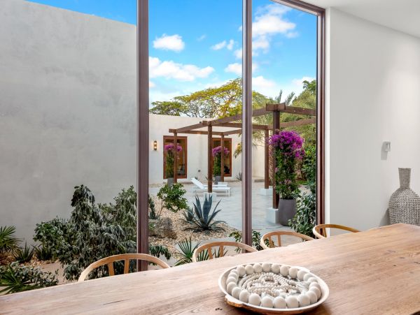 Miami Shores Modern Villa Rental - Luxury Miami Area Group Accommodation