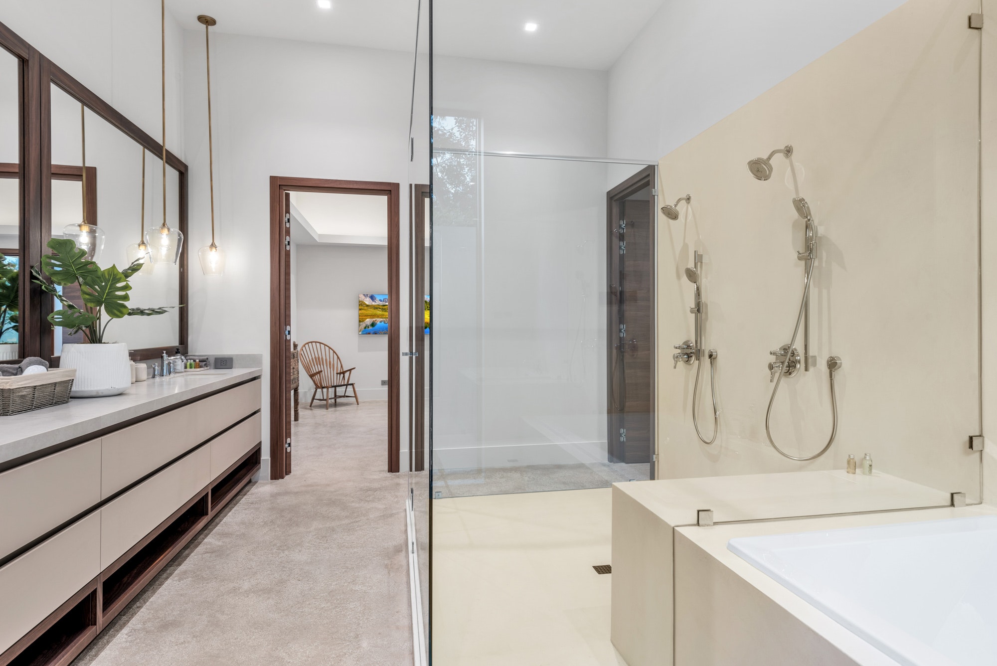 Miami Shores Modern Villa Rental - Luxury Miami Area Group Accommodation