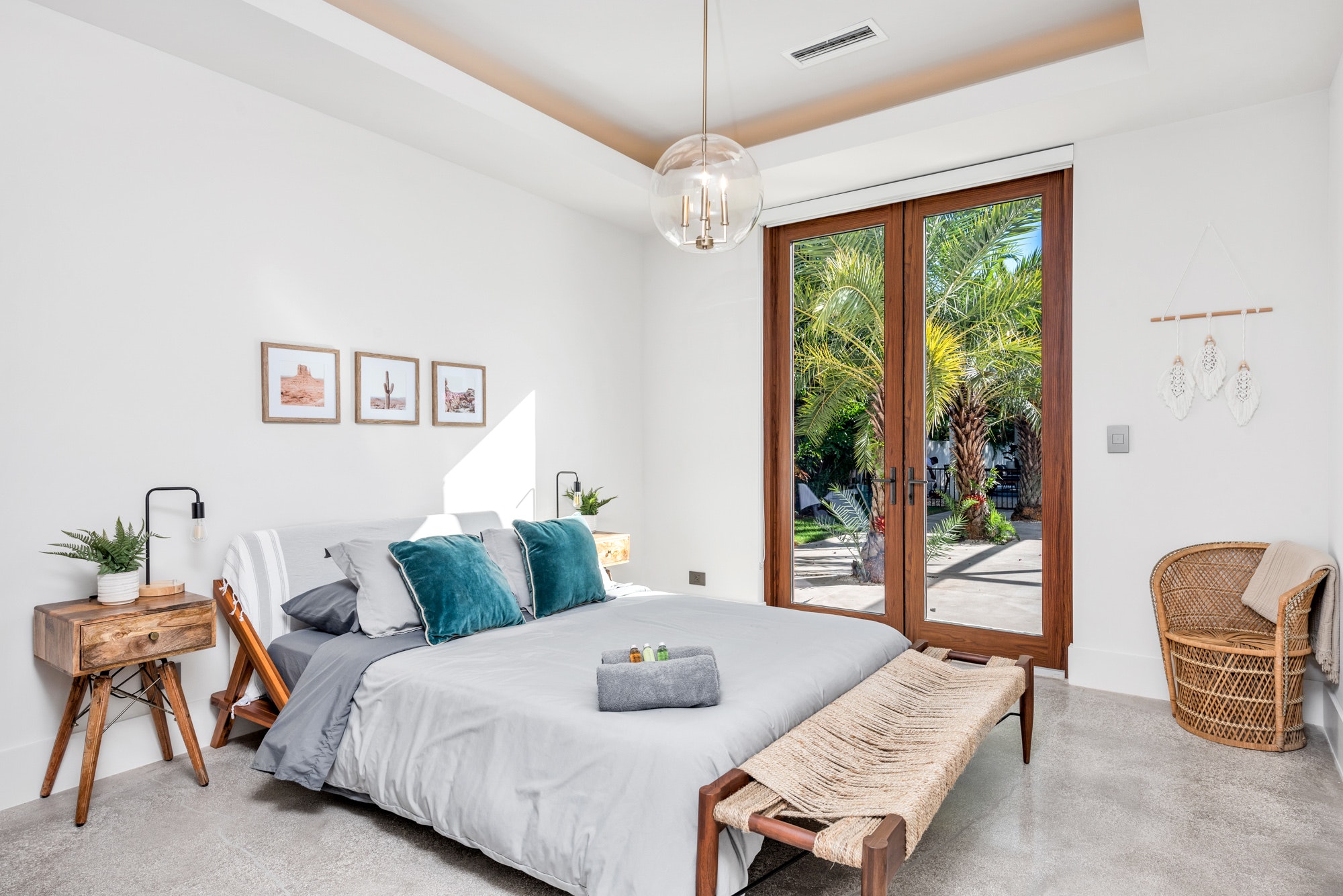 Miami Shores Modern Villa Rental - Luxury Miami Area Group Accommodation